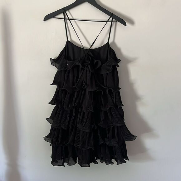 New! AKIRA SWEETIE PLEATED RUFFLE SLEEVELESS MINI DRESS IN BLACK Size M - Picture 8 of 16
